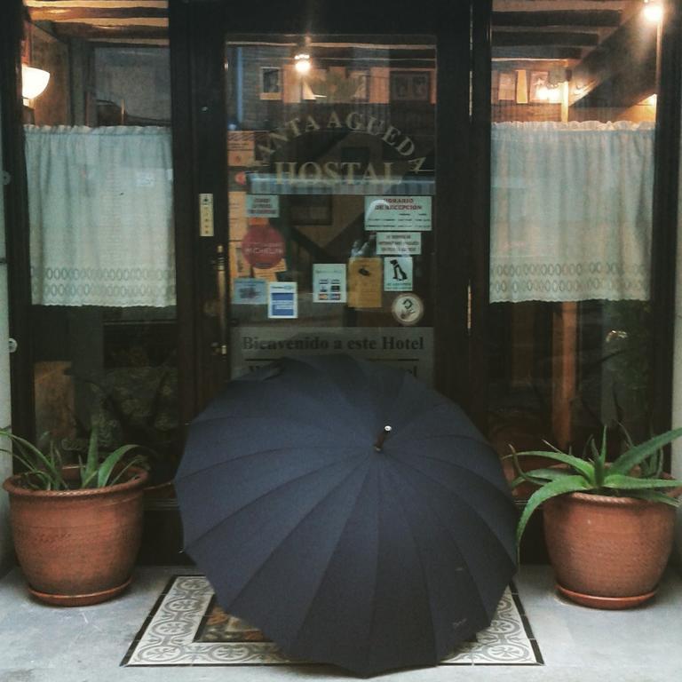 Hostal Santa Agueda Tarazona Exteriör bild